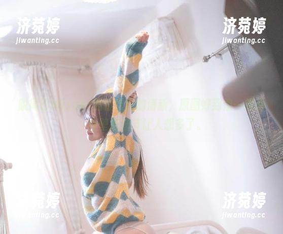 脱尾巴Mizuki 脱尾巴Mizuki的粉色真的清新,原图好到像一幅画,但壁纸细节让人想多了。
