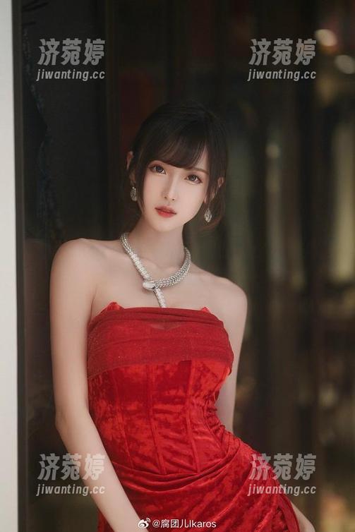 腐团儿Ikaros 腐团儿Ikaros宅家的瑜伽时光:让图库发光发热的精选姿势!