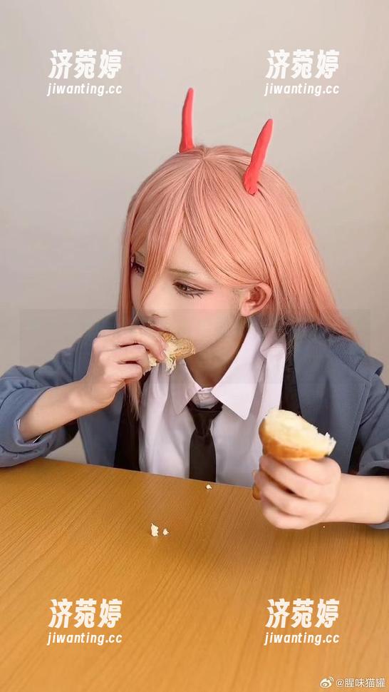 腥味猫罐 某个时刻,腥味猫罐恰好的夜莺照片,果然耐人寻味!