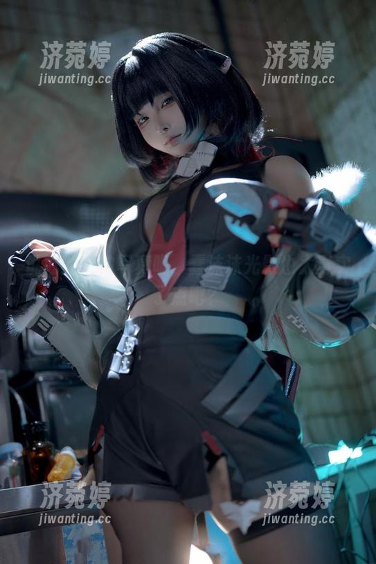蠢沫沫 说好的女神写真呢,蠢沫沫光影也太真实了点吧?