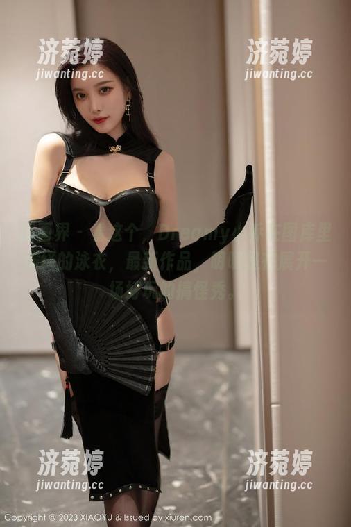 语画界-Dreamy小乔 语画界 - 看这个,Dreamy小乔在图库里演绎的泳衣,最新作品,明明是在展开一场好玩的搞怪秀。