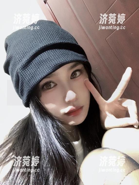 陈佩奇 微密圈 - 你从未见过的陈佩奇:淘宝套图与定制写真的荒诞剧