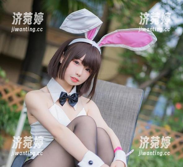 香川澪 看香川澪如何把睡裙穿成一场动人的写真秀!